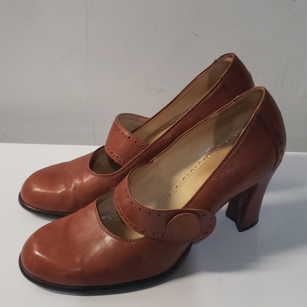 Antonio Melani Brown Leather Mary Jane Heels Sz7.5